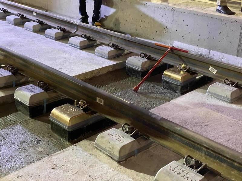 Golden Low Vibration Track Sleeper Slab